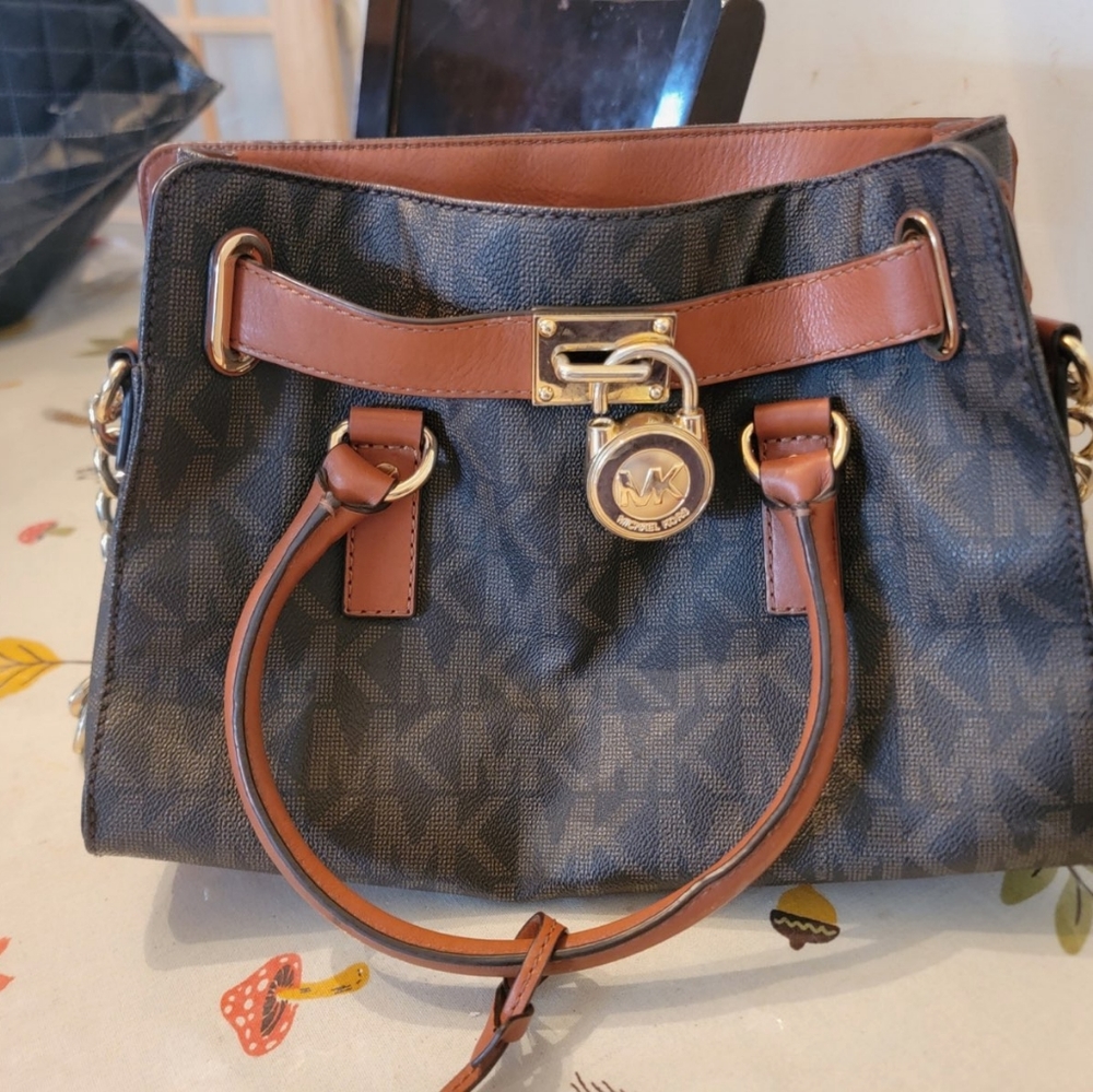 Mk Hamilton logo EW satchel